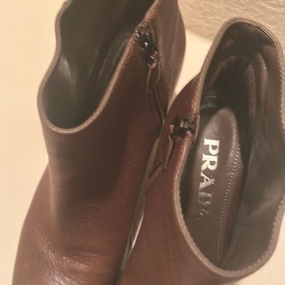 Prada Women's Size 40 Leather Booties Brown Fall Classic Quiet Luxury Minimalist - Picture 5 of 12